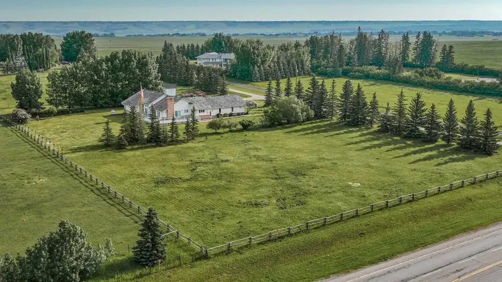 33022 Township Road 250 Rural Rocky View County AB T3Z 1L9