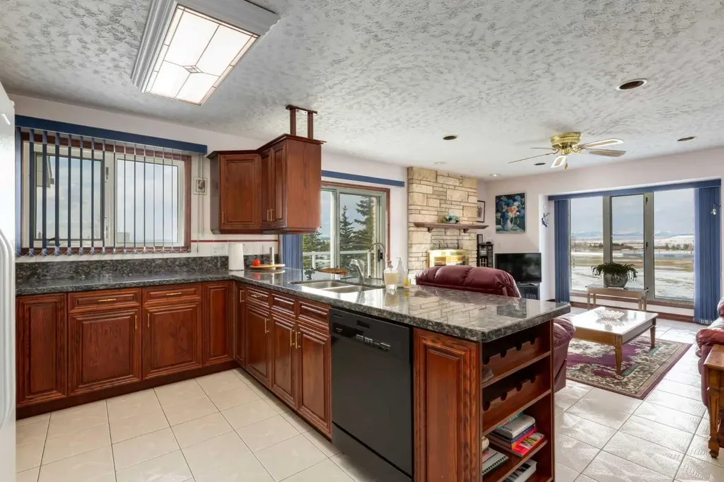 33022 Township Road 250 Rural Rocky View County AB T3Z 1L9
