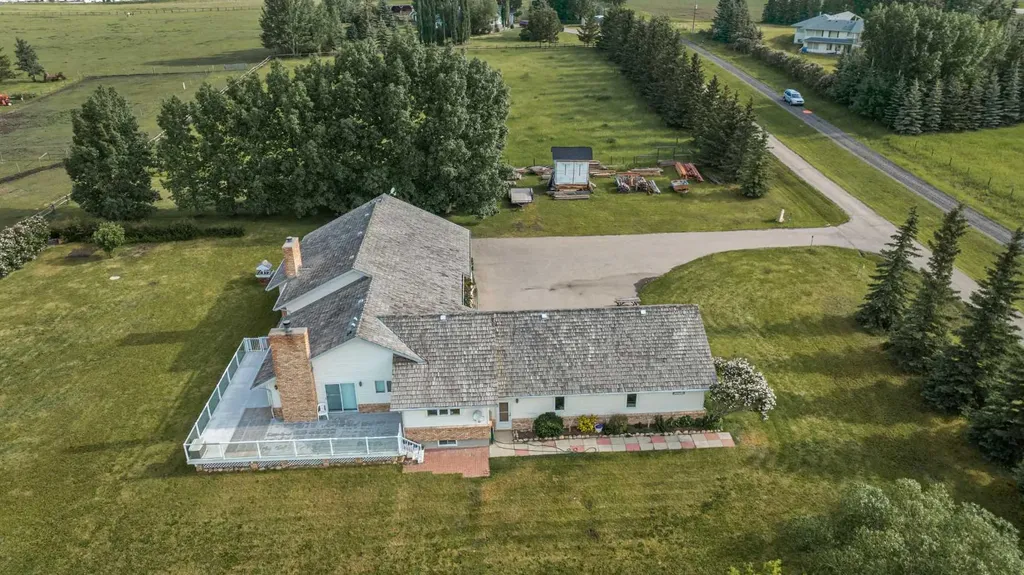 33022 Township Road 250 Rural Rocky View County AB T3Z 1L9
