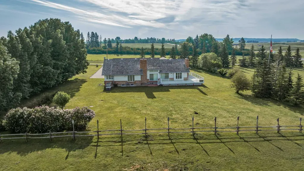 33022 Township Road 250 Rural Rocky View County AB T3Z 1L9
