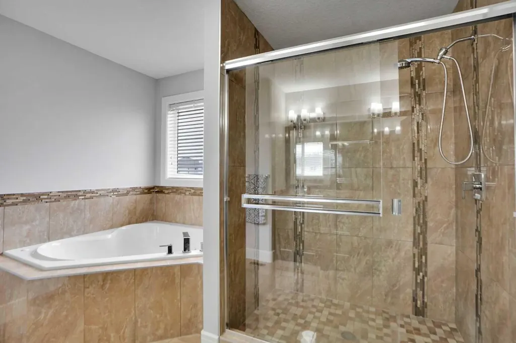 265 Saddlelake Drive NE Calgary AB T3J 0N8