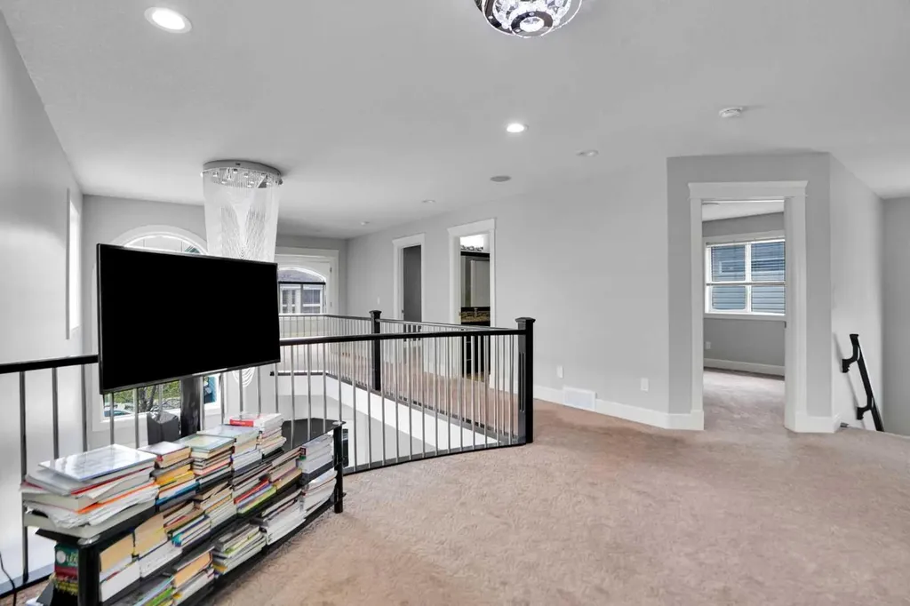 265 Saddlelake Drive NE Calgary AB T3J 0N8
