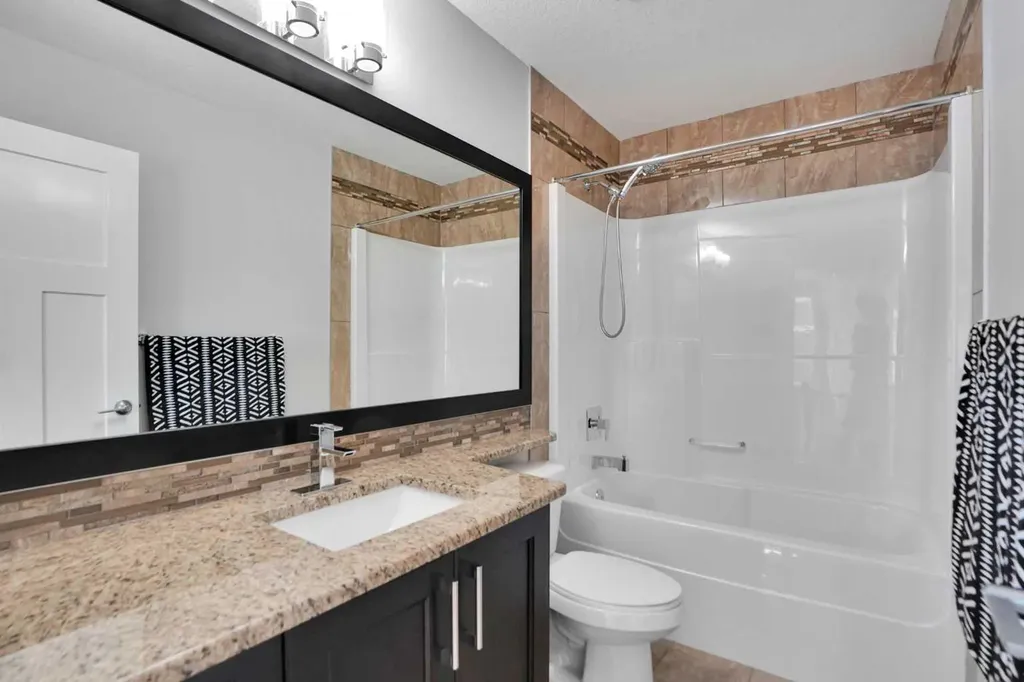 265 Saddlelake Drive NE Calgary AB T3J 0N8