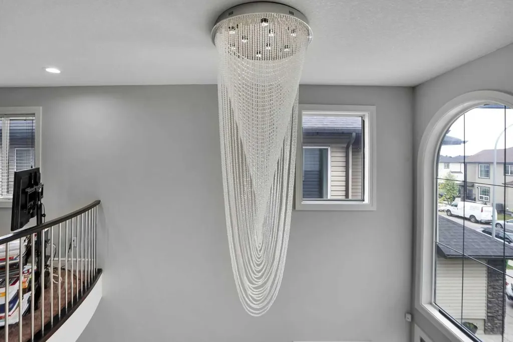 265 Saddlelake Drive NE Calgary AB T3J 0N8