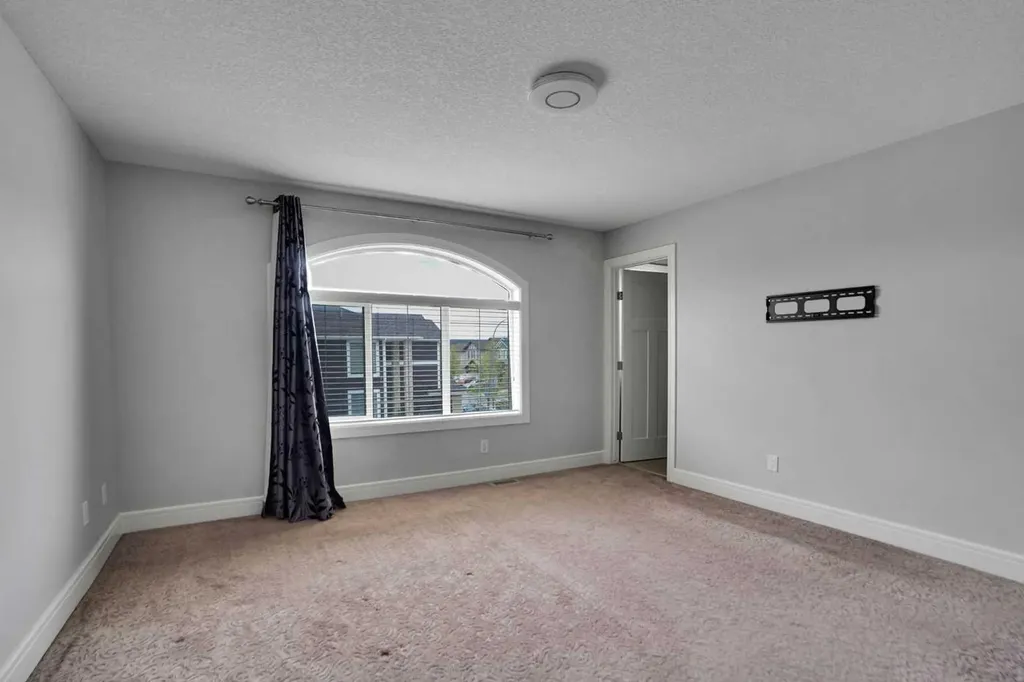 265 Saddlelake Drive NE Calgary AB T3J 0N8