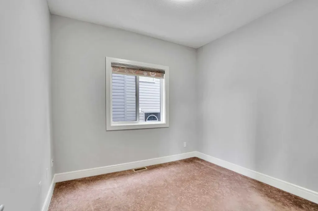265 Saddlelake Drive NE Calgary AB T3J 0N8