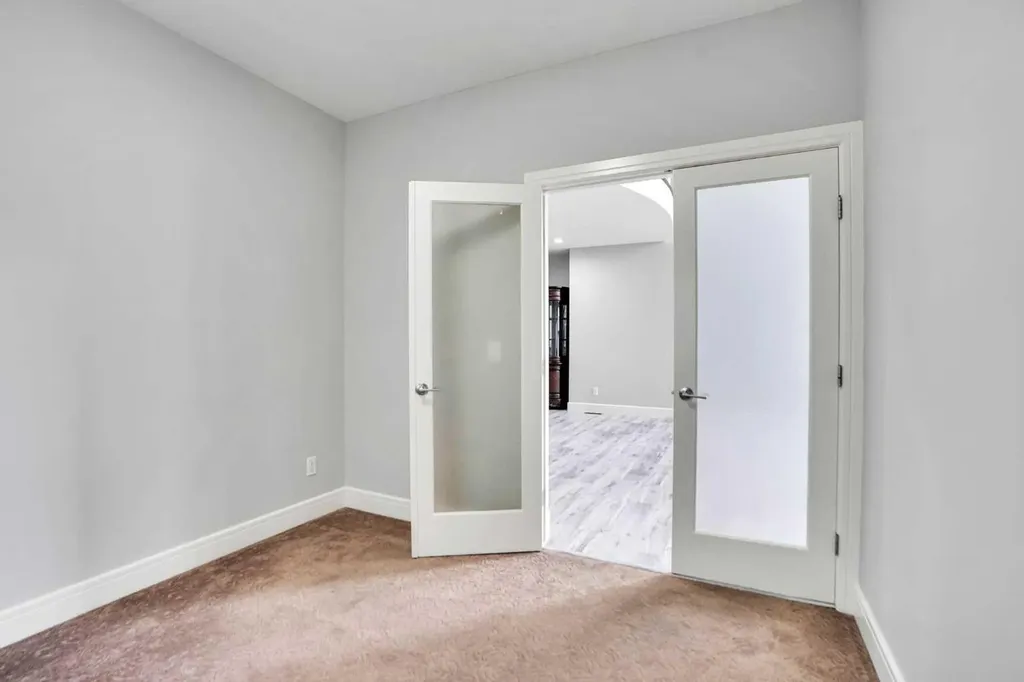 265 Saddlelake Drive NE Calgary AB T3J 0N8