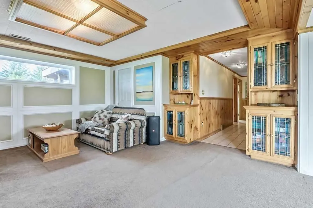 42239 Weedon Trail Rural Rocky View County AB T4C 3A2