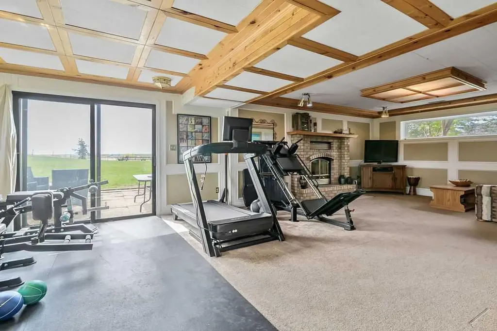 42239 Weedon Trail Rural Rocky View County AB T4C 3A2