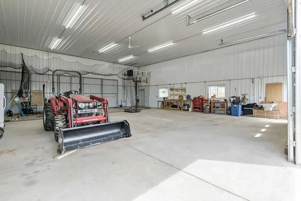 42239 Weedon Trail Rural Rocky View County AB T4C 3A2