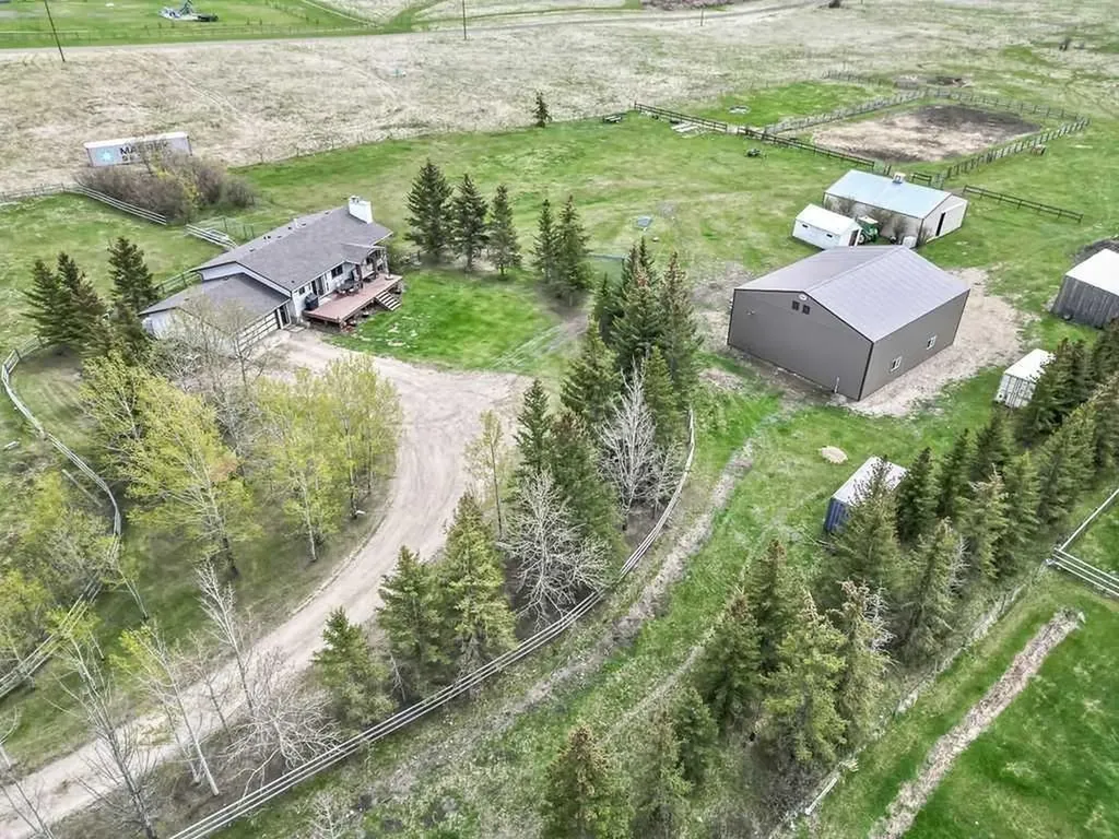 42239 Weedon Trail Rural Rocky View County AB T4C 3A2