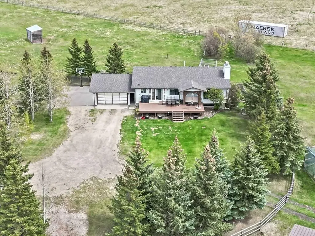 42239 Weedon Trail Rural Rocky View County AB T4C 3A2