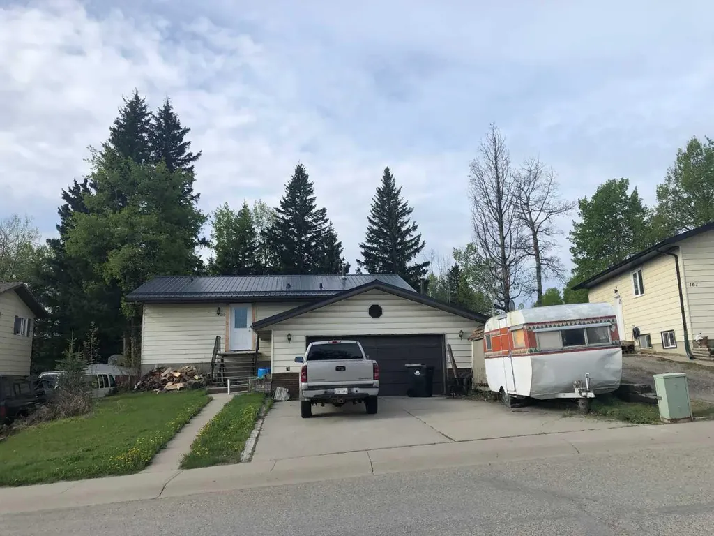 159 Reimer Drive Hinton AB T7V 1K6