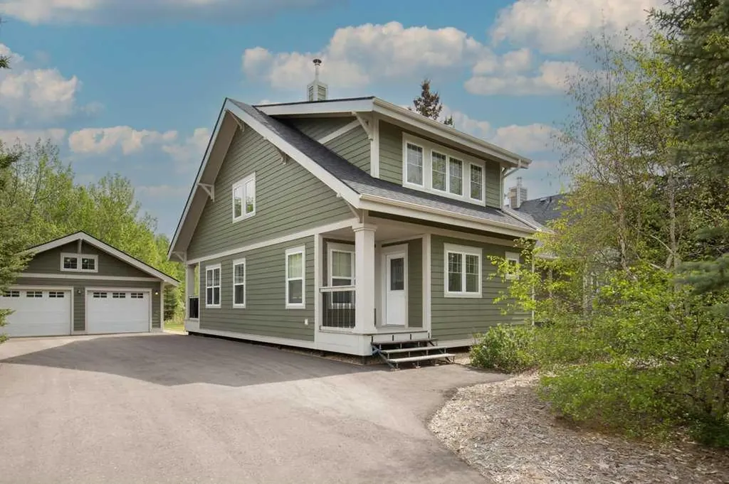 241 Canal Street Rural Ponoka County AB T4L 2N3