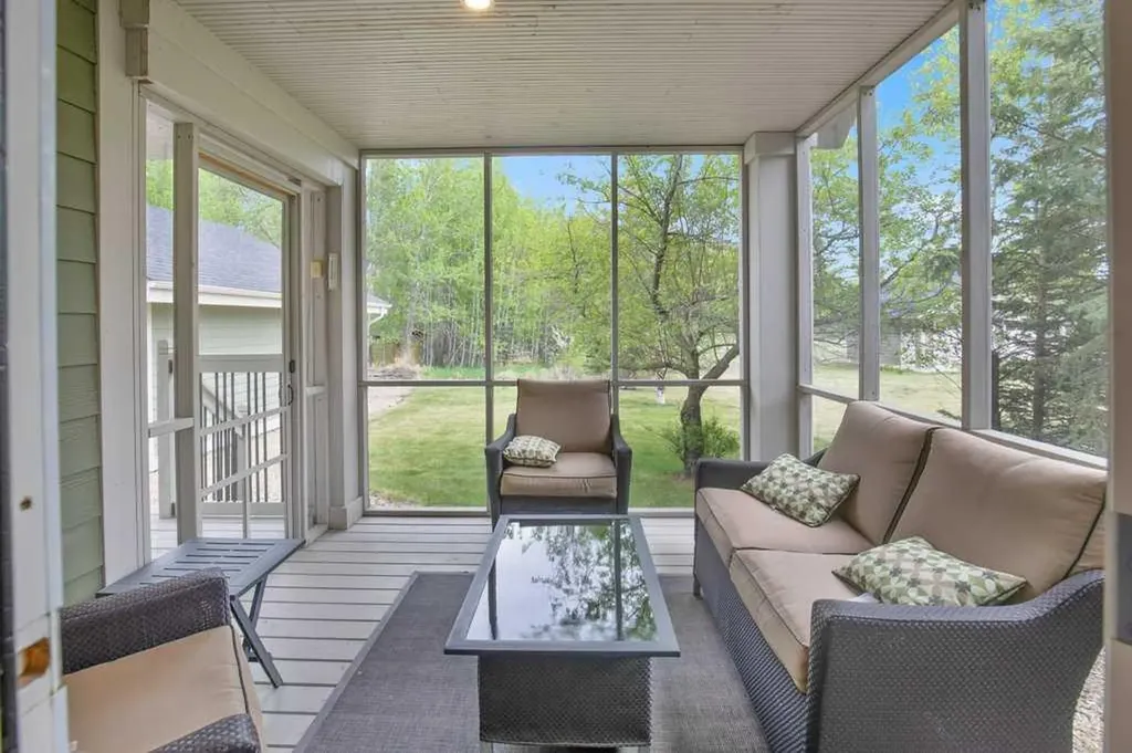241 Canal Street Rural Ponoka County AB T4L 2N3