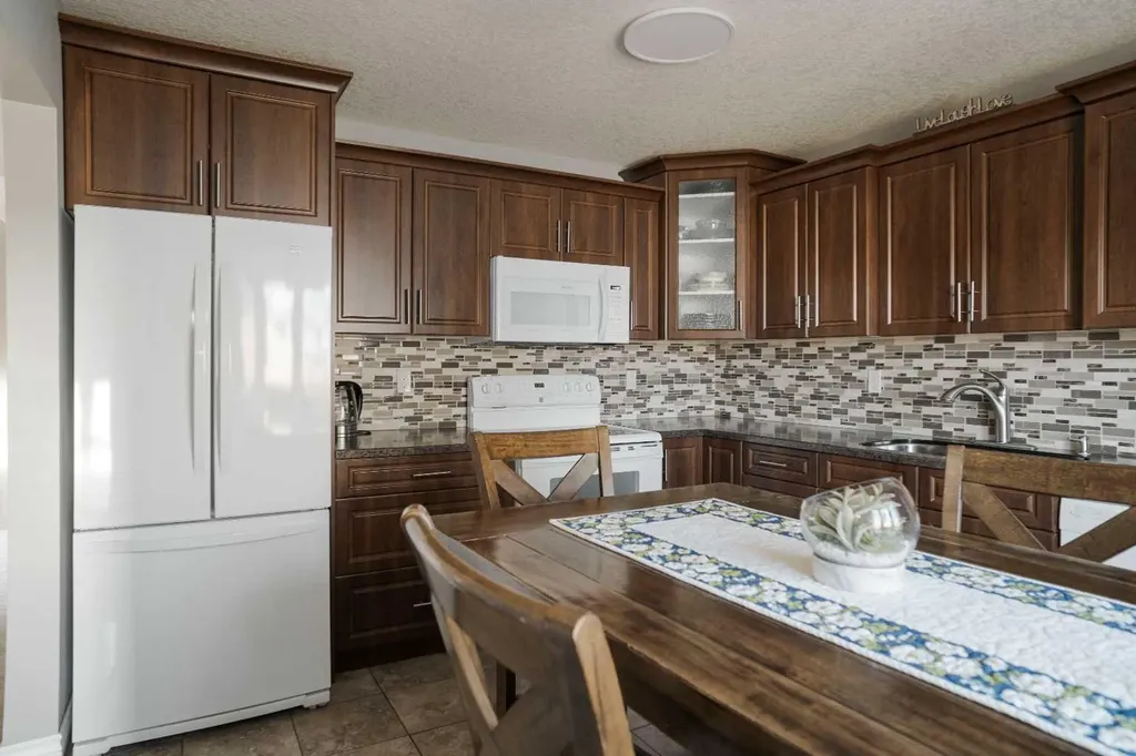 170 Fullerton Drive Fort Mcmurray AB T9K 1P8