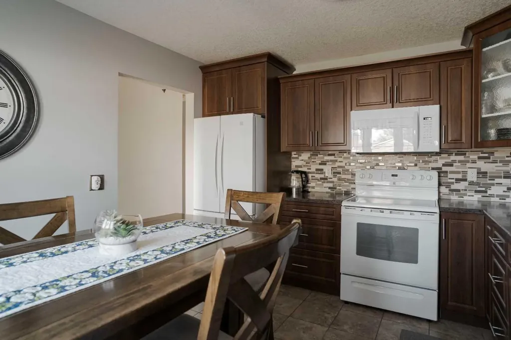 170 Fullerton Drive Fort Mcmurray AB T9K 1P8