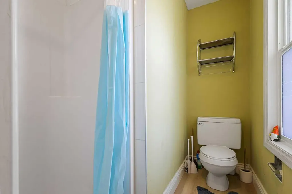 5724 Dalmead Crescent NW Calgary AB T3A1E6