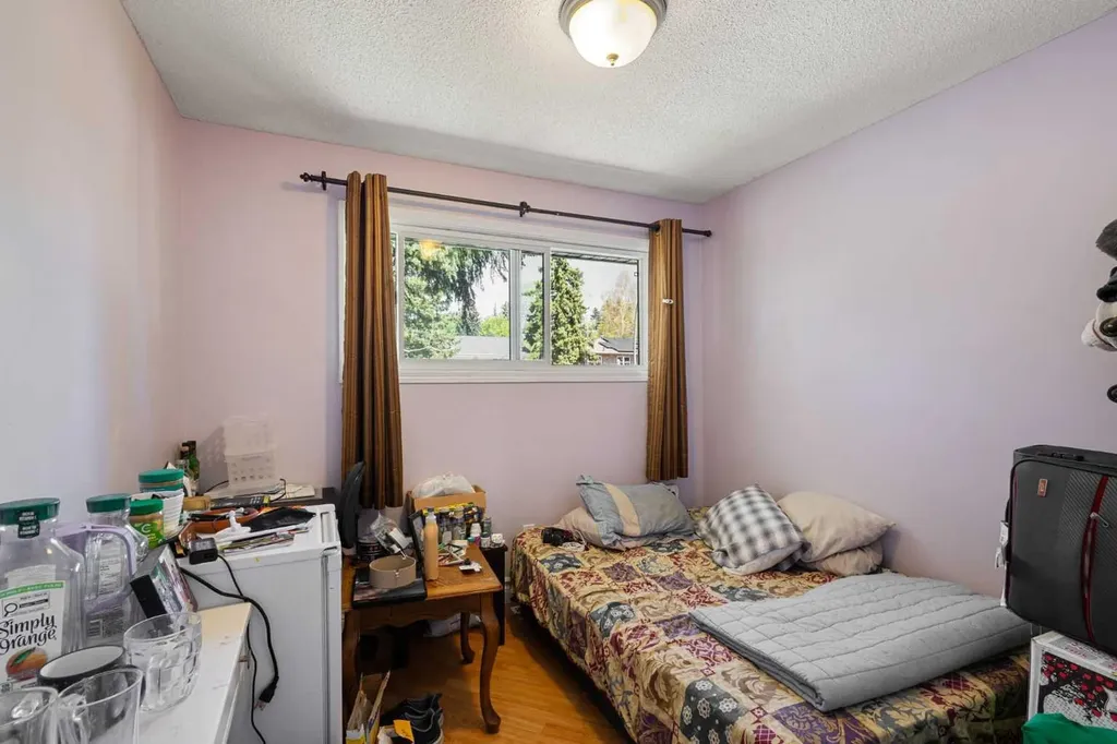 5724 Dalmead Crescent NW Calgary AB T3A1E6