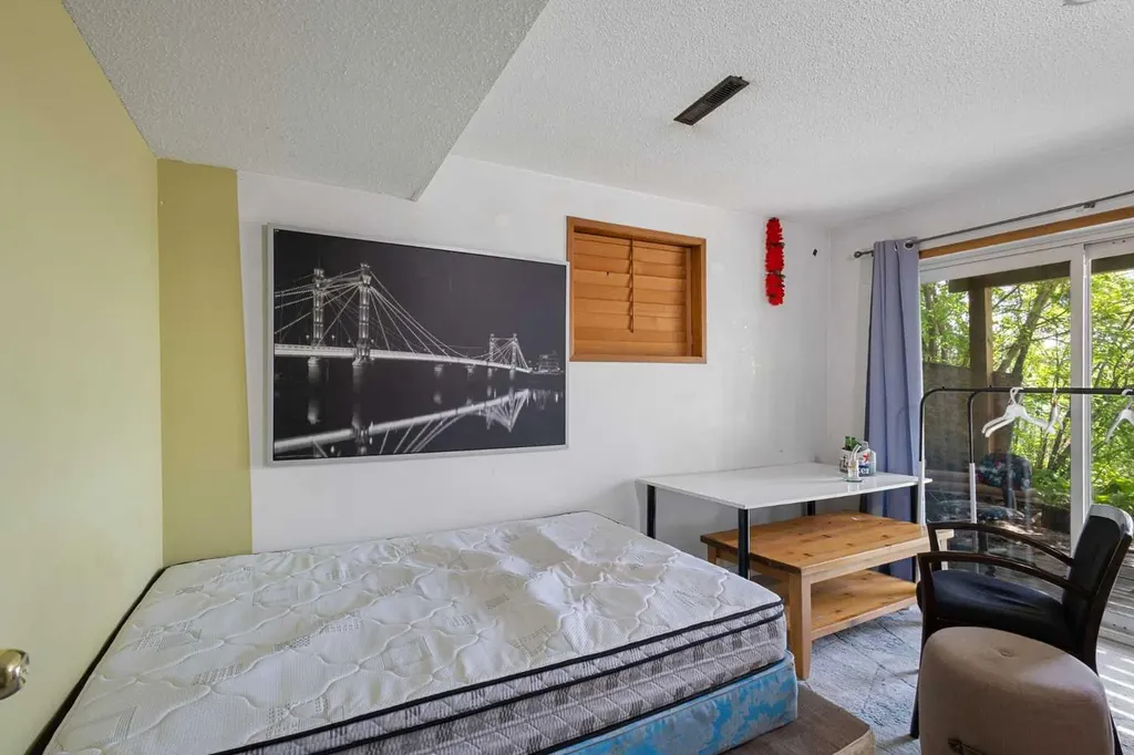 5724 Dalmead Crescent NW Calgary AB T3A1E6