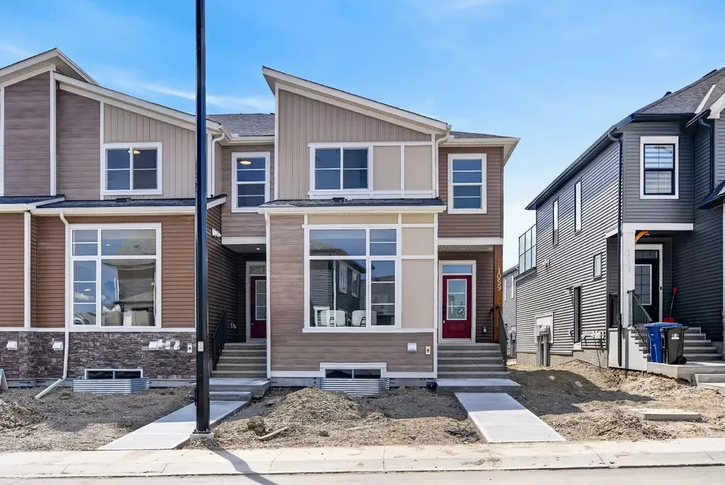 1059 Bayview Crescent Airdrie AB T4B 5N8