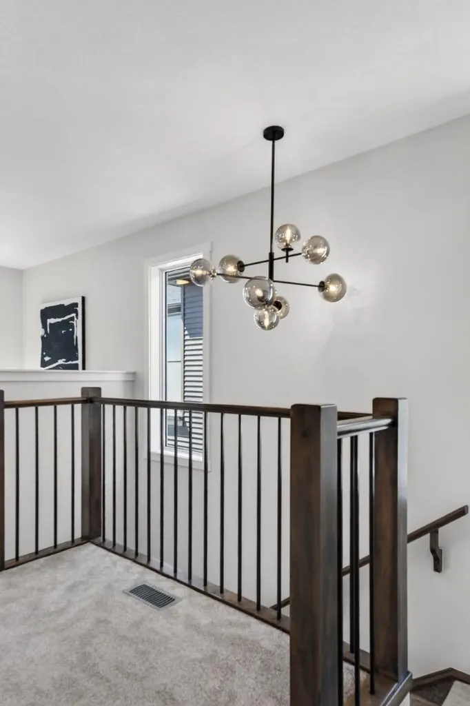 1059 Bayview Crescent Airdrie AB T4B 5N8