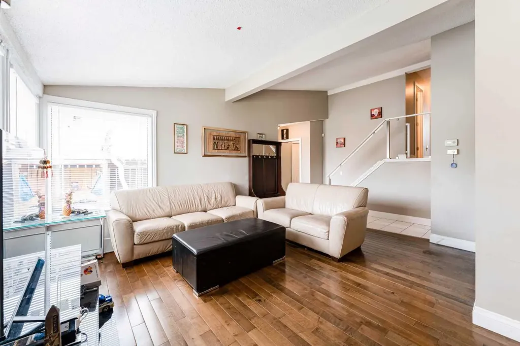 115 Maunsell Close NE Calgary AB T2E 7C1