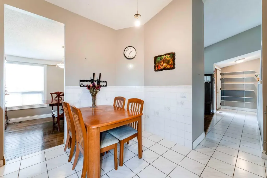 115 Maunsell Close NE Calgary AB T2E 7C1