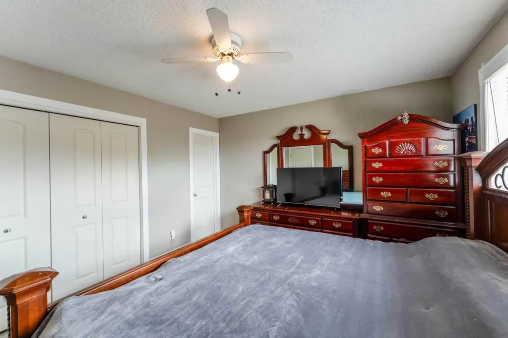 115 Maunsell Close NE Calgary AB T2E 7C1
