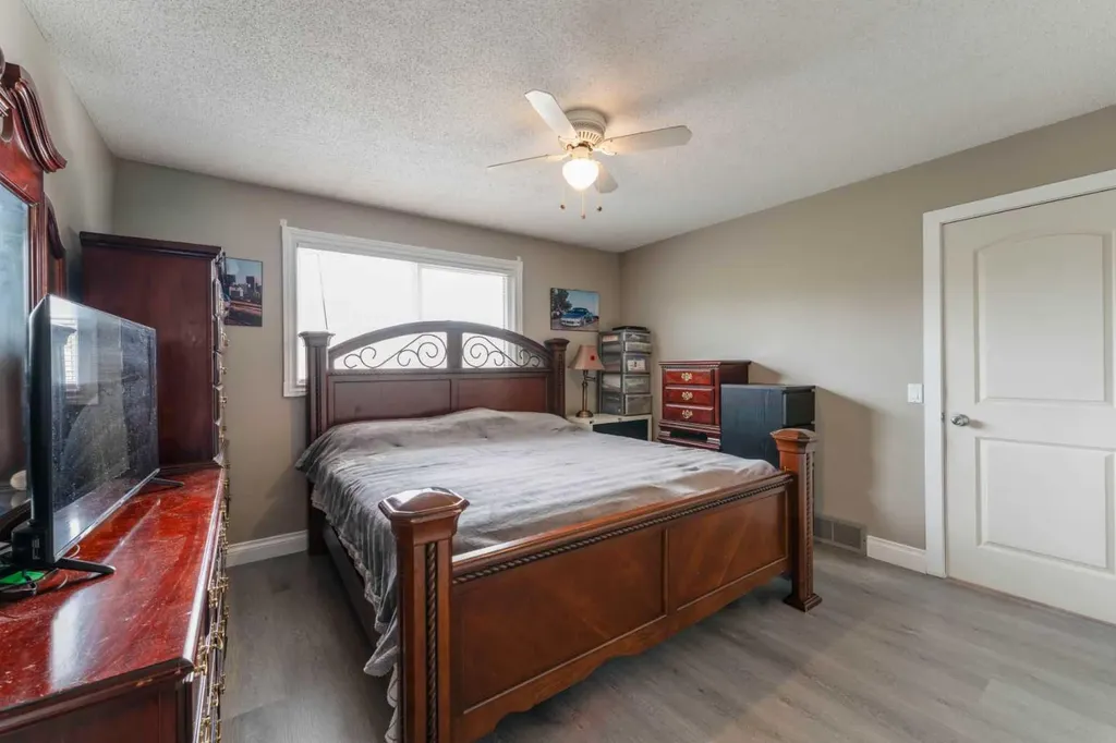 115 Maunsell Close NE Calgary AB T2E 7C1