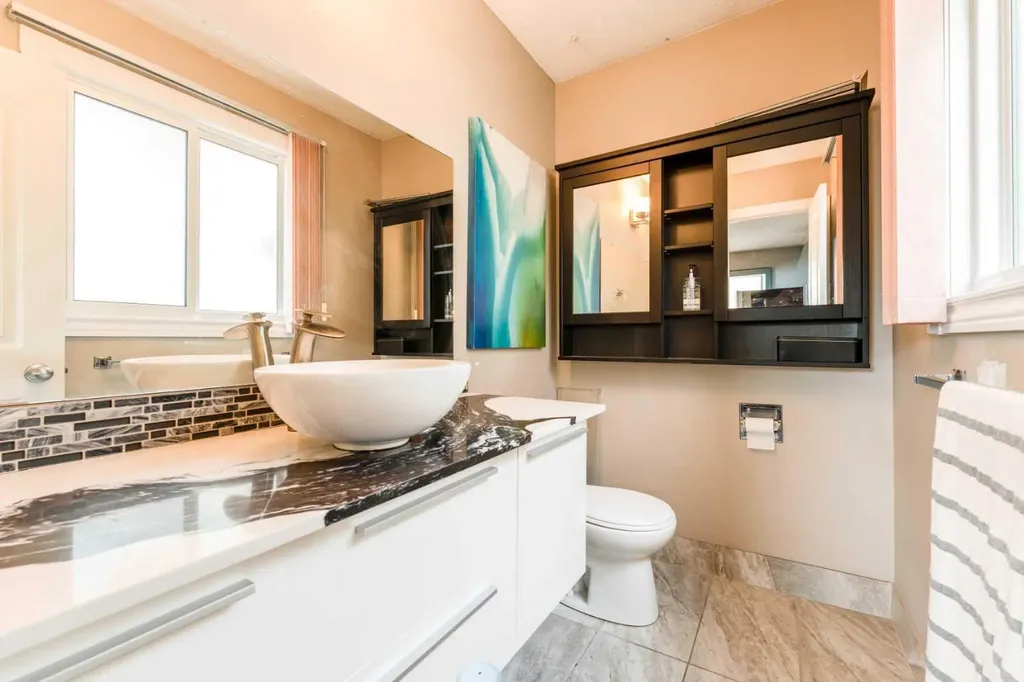 115 Maunsell Close NE Calgary AB T2E 7C1