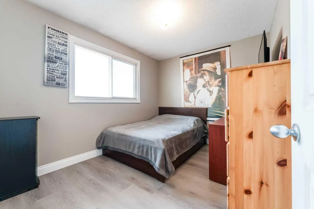 115 Maunsell Close NE Calgary AB T2E 7C1