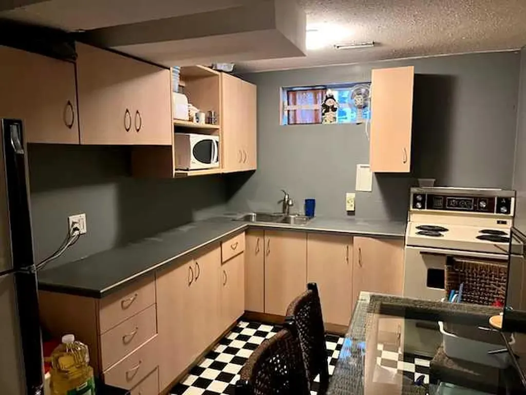115 Maunsell Close NE Calgary AB T2E 7C1