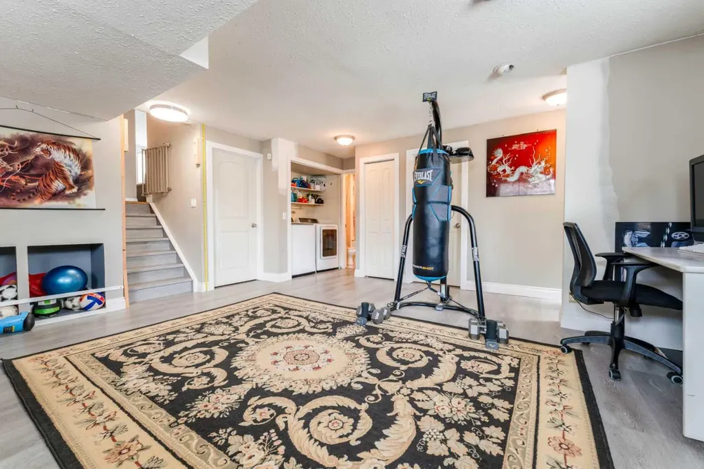 115 Maunsell Close NE Calgary AB T2E 7C1