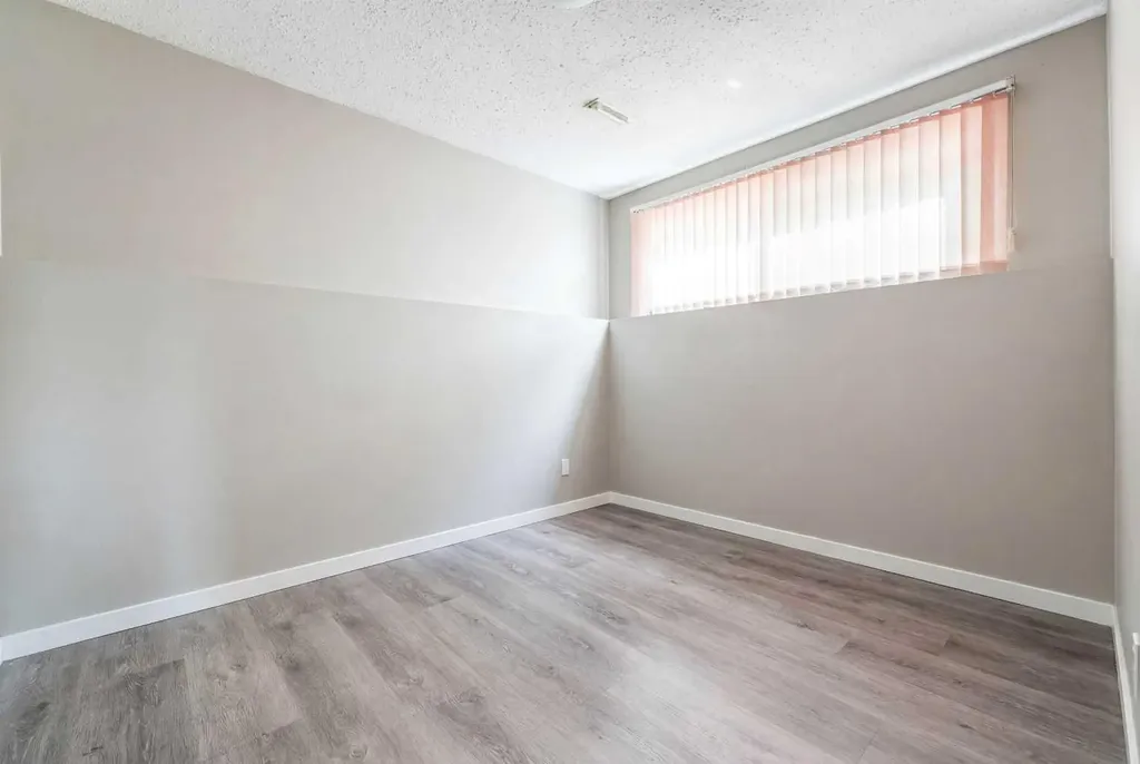 115 Maunsell Close NE Calgary AB T2E 7C1