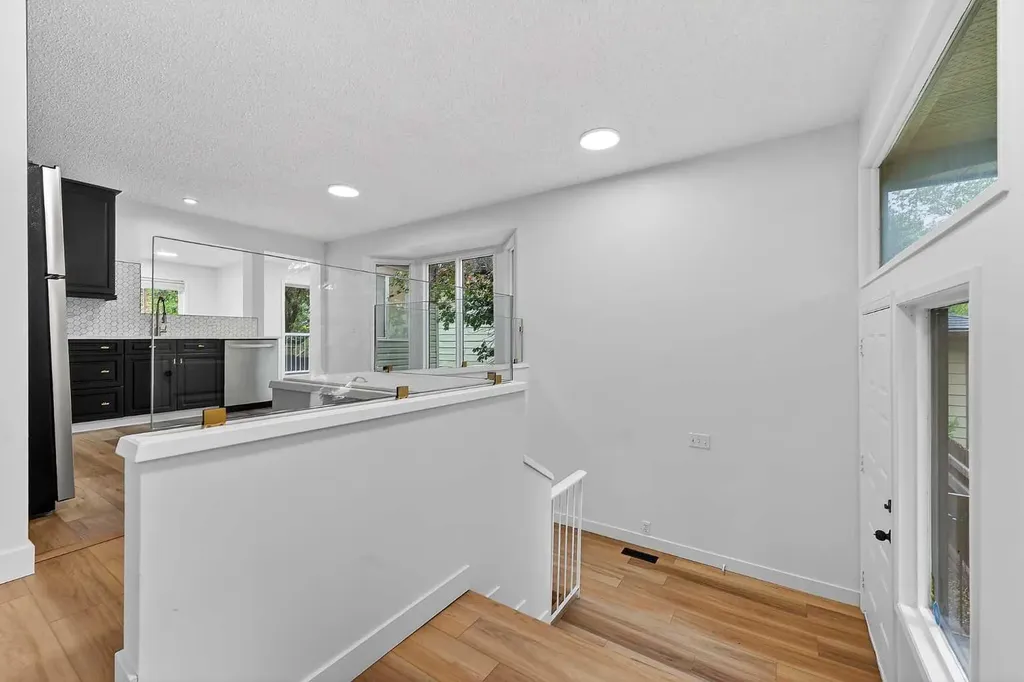 1091 Berkley Drive NW Calgary AB T3K 1S6
