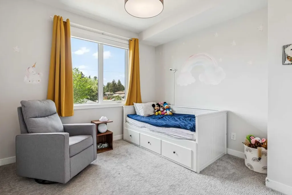 3507 41 Street SW Calgary AB T3E 3L4