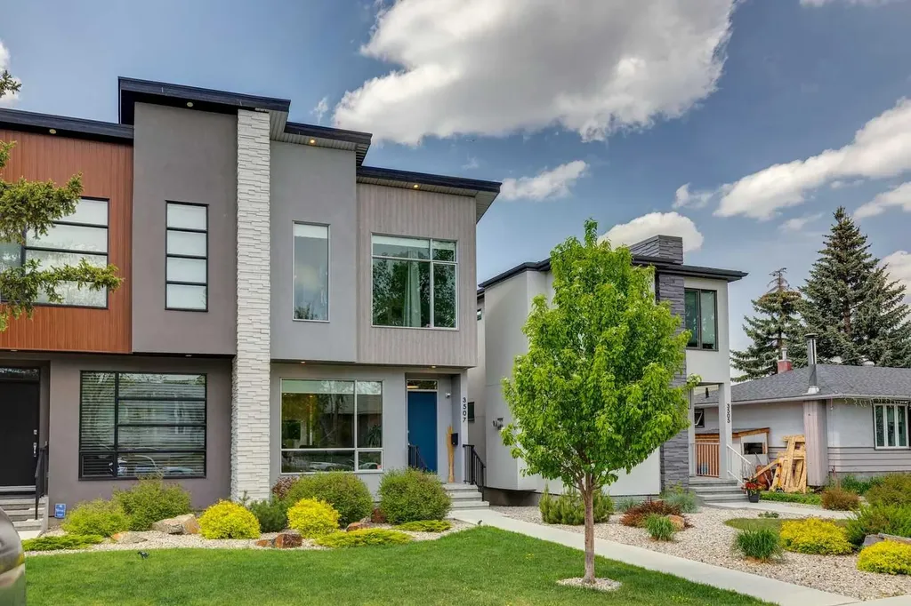 3507 41 Street SW Calgary AB T3E 3L4