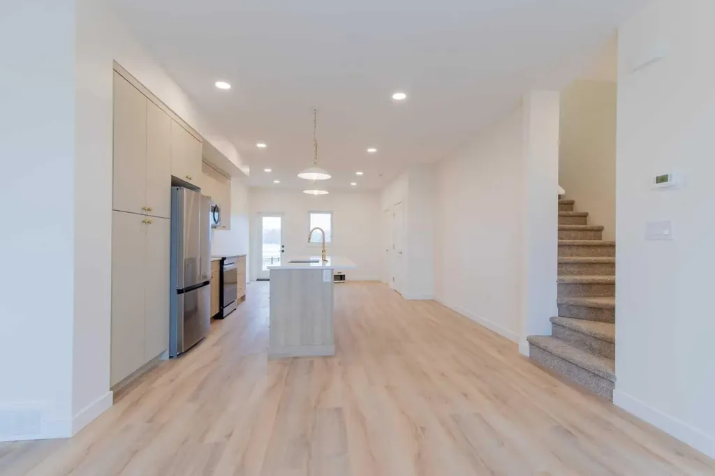 2803 16 Avenue Coaldale AB T1M 0G9