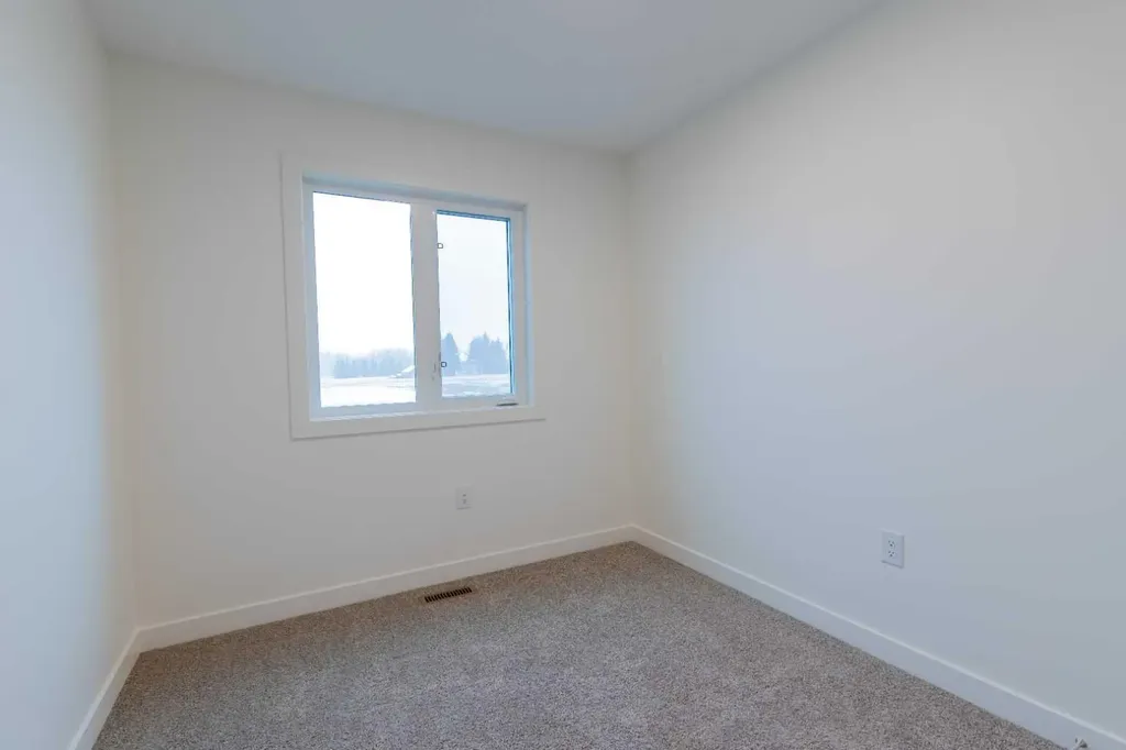 2803 16 Avenue Coaldale AB T1M 0G9