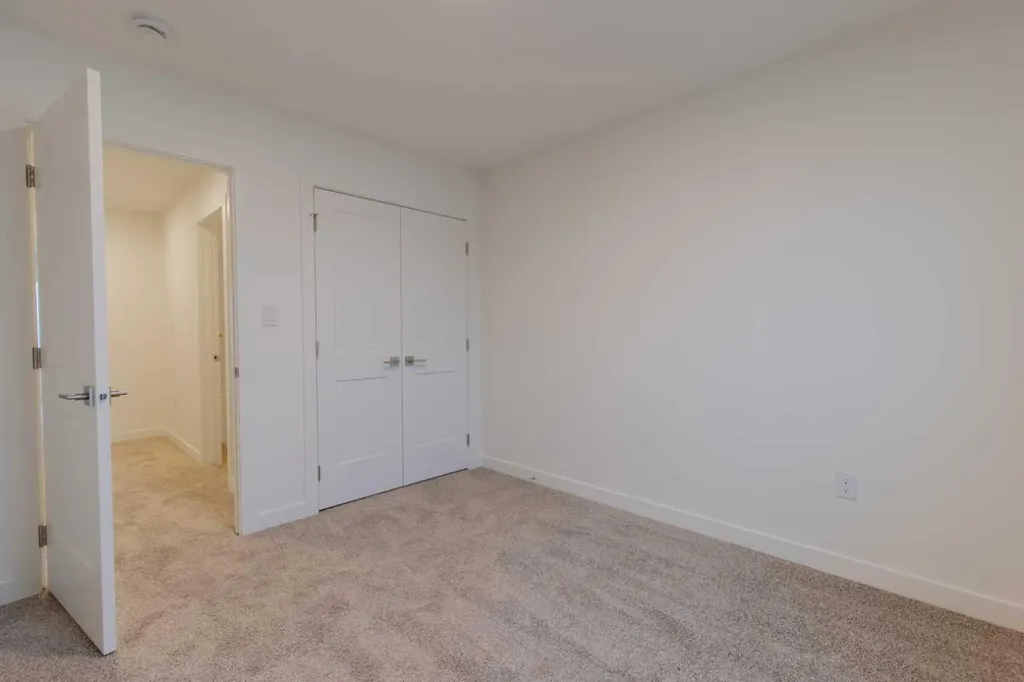 2803 16 Avenue Coaldale AB T1M 0G9