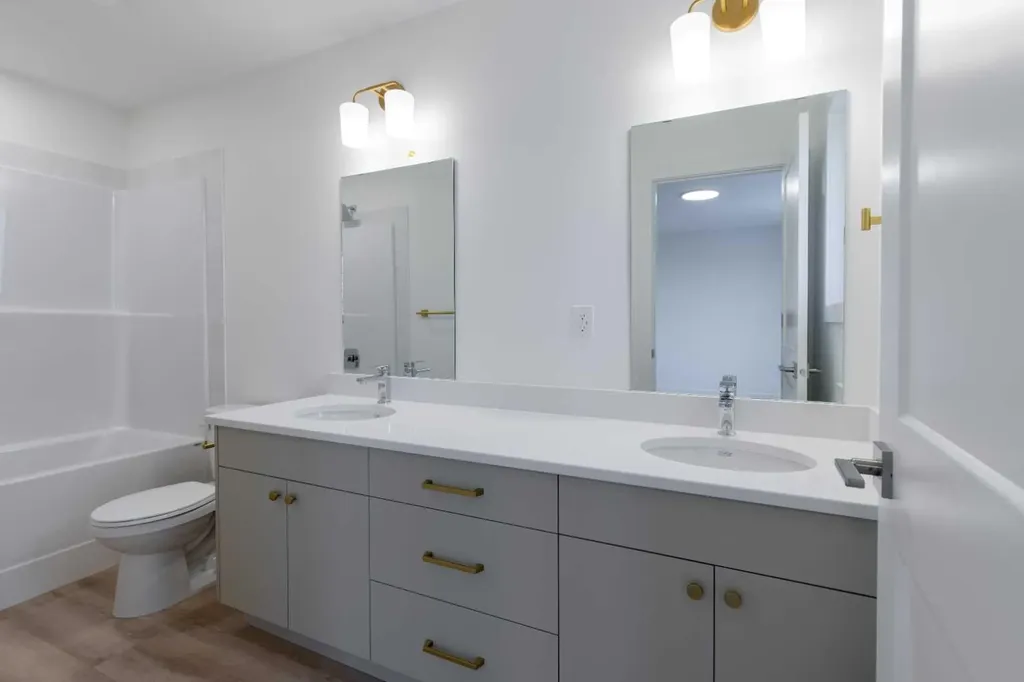 2803 16 Avenue Coaldale AB T1M 0G9