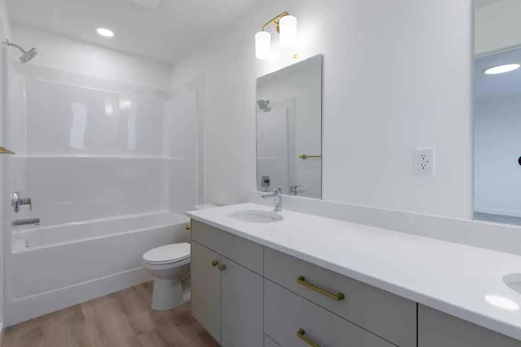 2803 16 Avenue Coaldale AB T1M 0G9