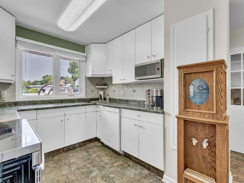 174 Mccutcheon Drive NW Medicine Hat AB T1A 6X5