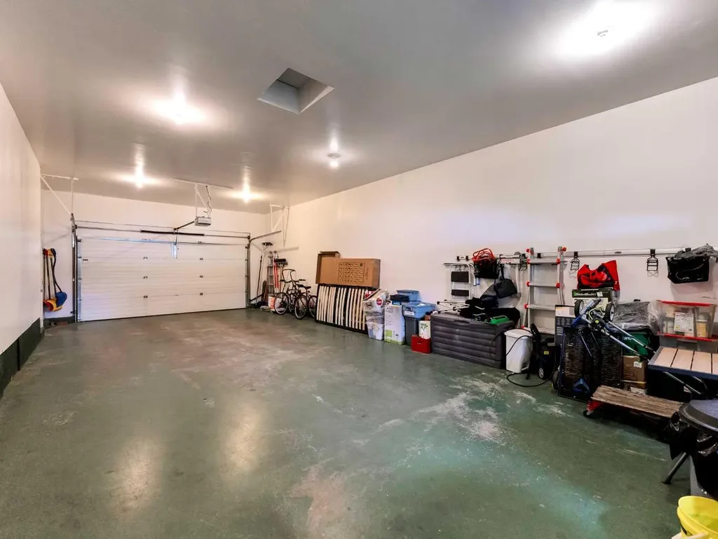 174 Mccutcheon Drive NW Medicine Hat AB T1A 6X5
