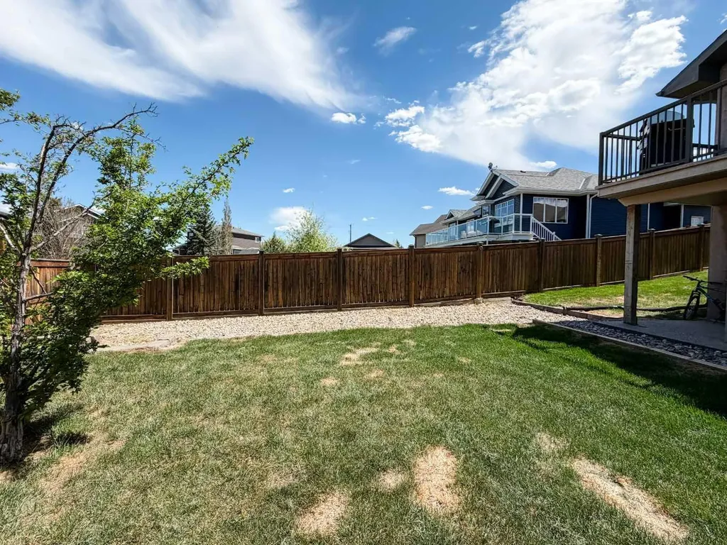4017 66 St Close Stettler AB T4k 1L5