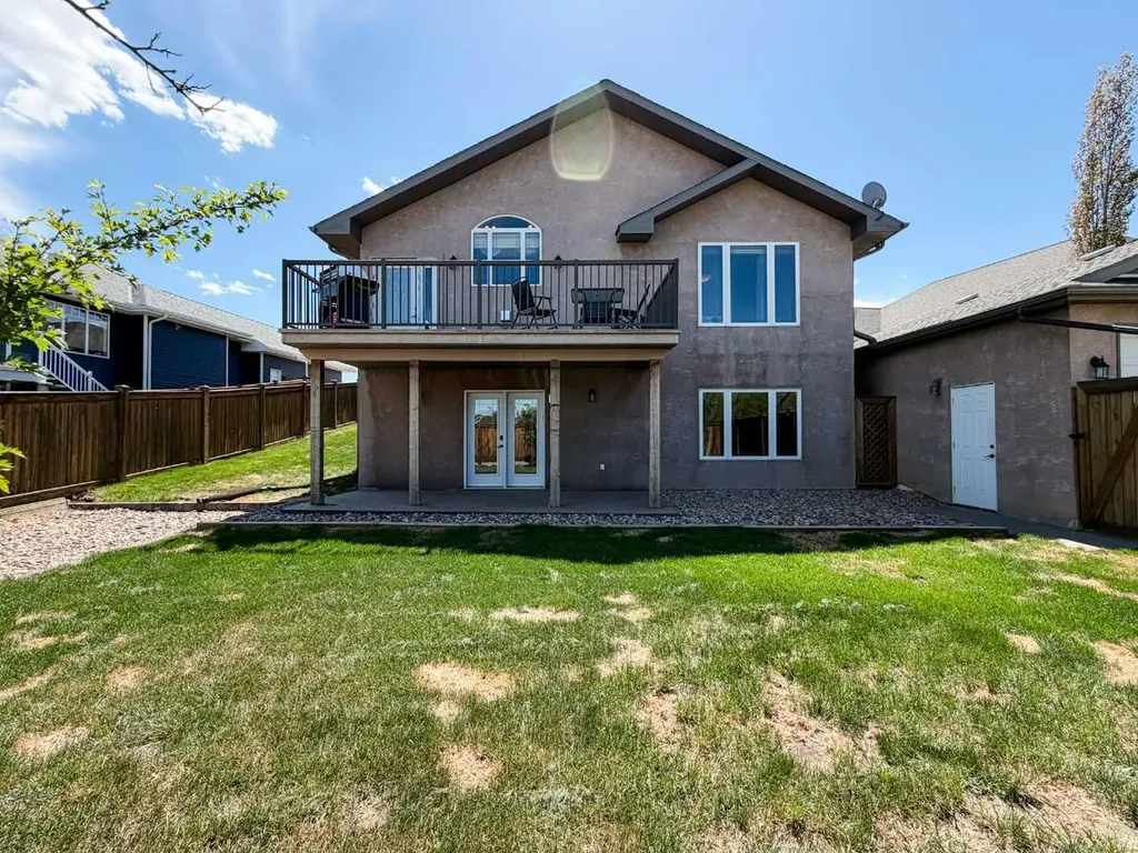 4017 66 St Close Stettler AB T4k 1L5