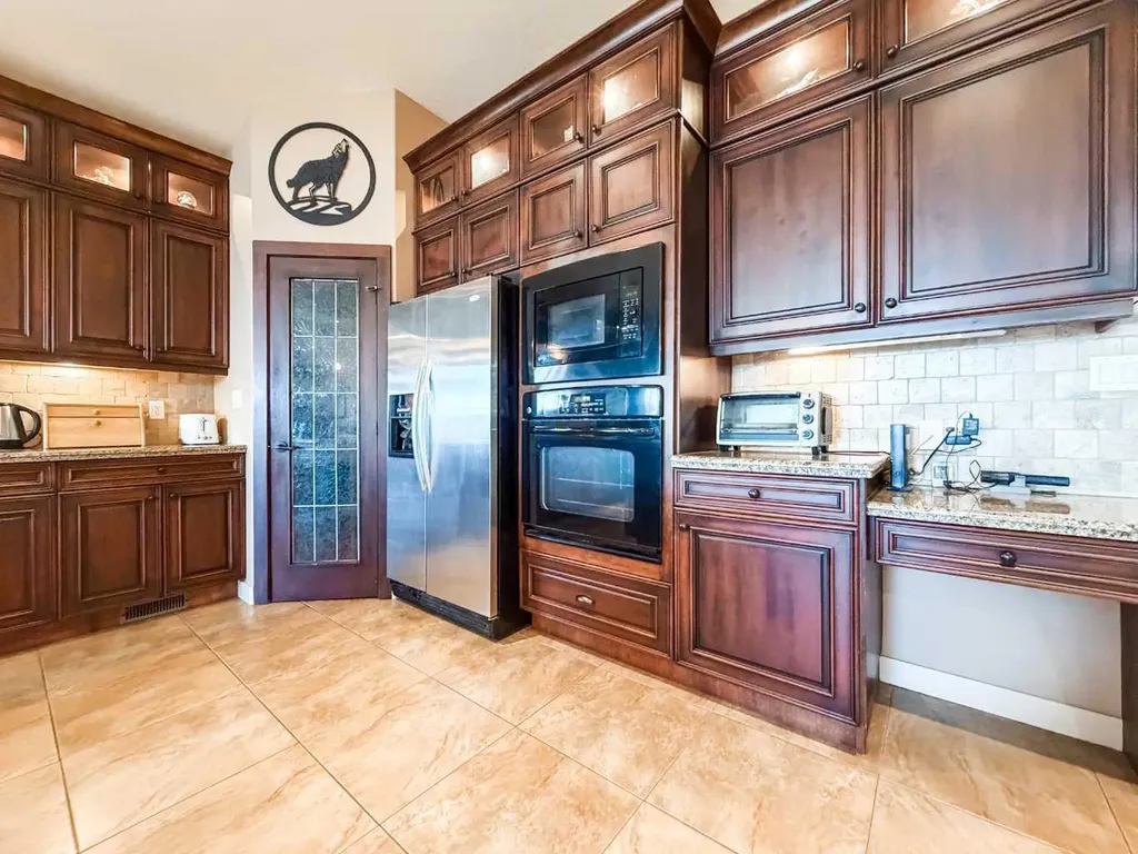 4017 66 St Close Stettler AB T4k 1L5