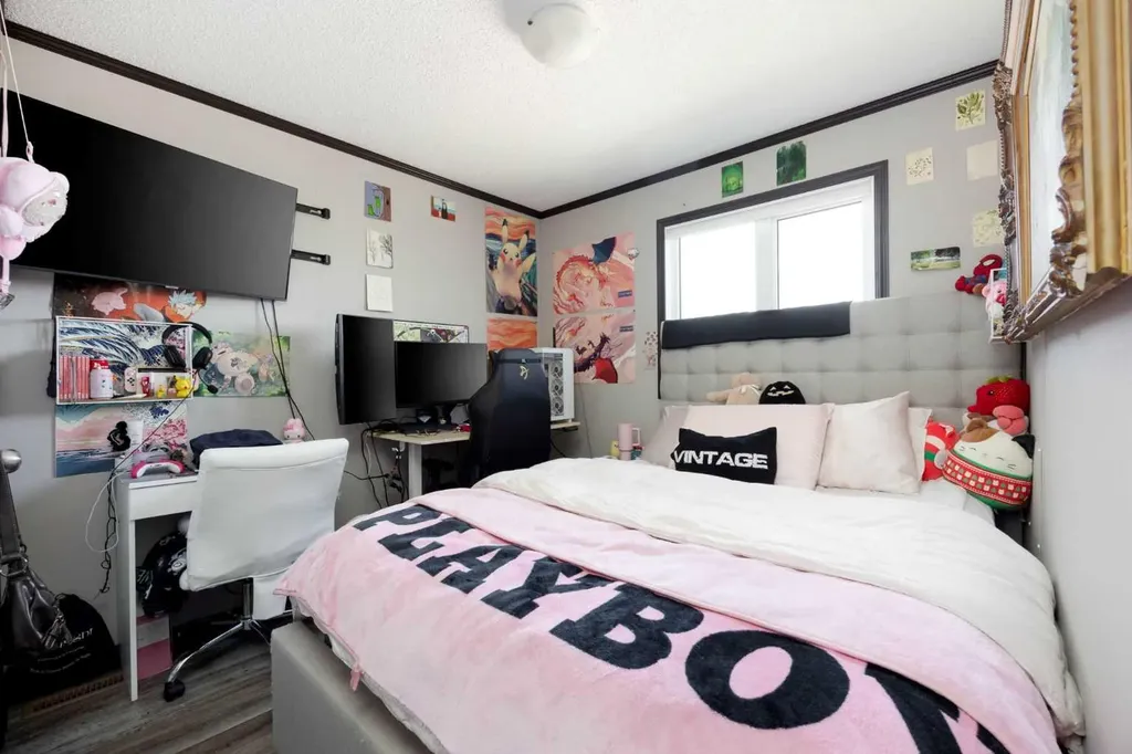 280 Clausen Crescent Fort Mcmurray AB T9K 2H6