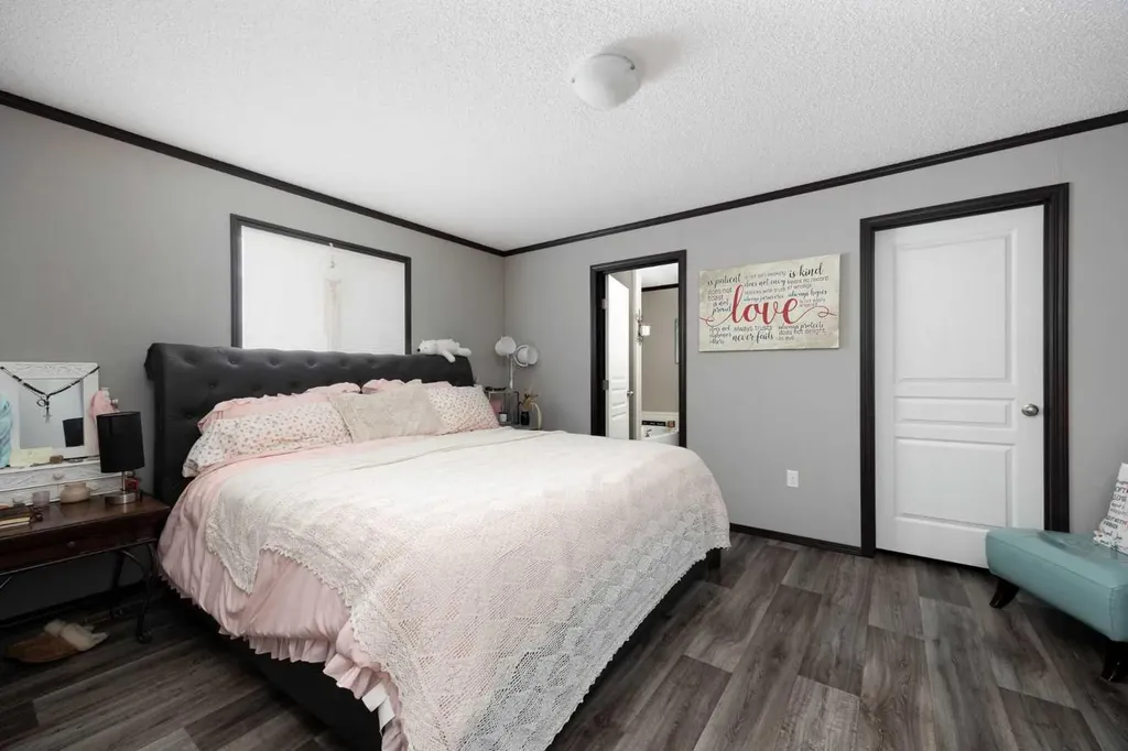 280 Clausen Crescent Fort Mcmurray AB T9K 2H6